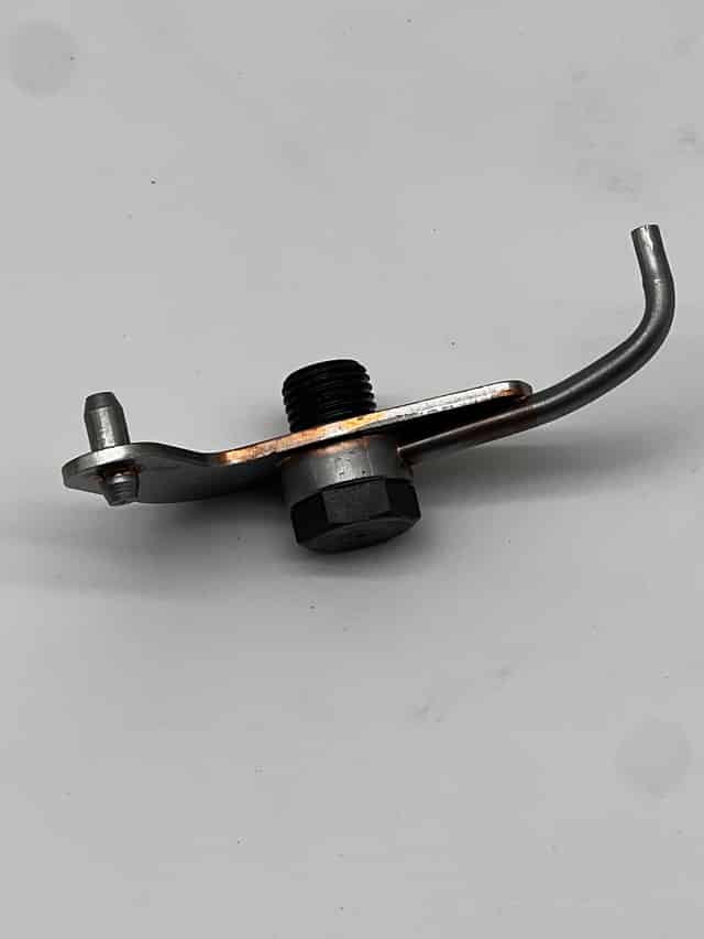 بخاخ زيت كورسا 13  9597  IVECO