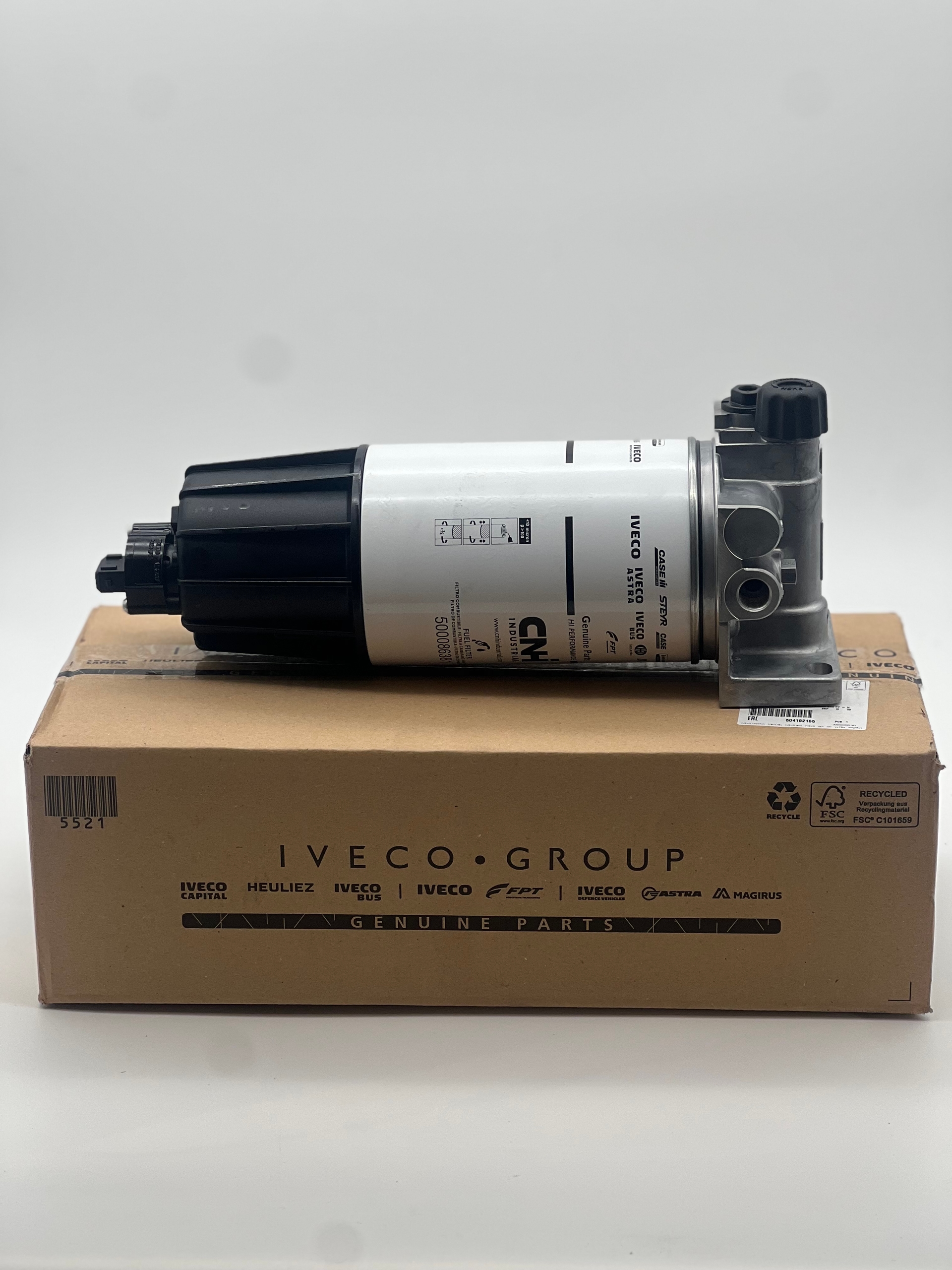 بمبيتة خفاش خارجية كاملة بالفلتر 2165 IVECO - Image 1